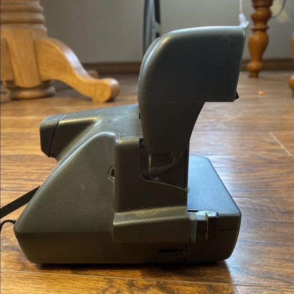 Vintage Polaroid One Step Instant Camera Uses 600 Film UNTESTED - Picture 3 of 7